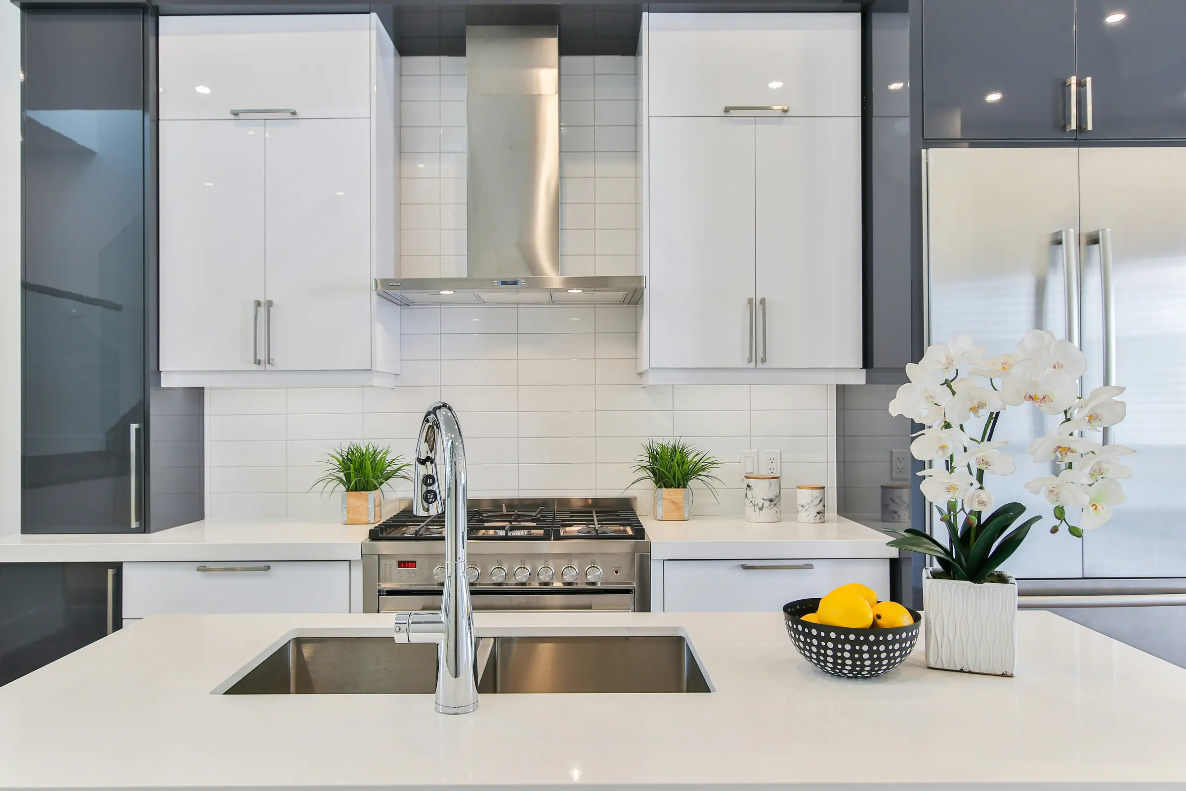 Fresh kitchen prepared for house cleaning in Chadstone